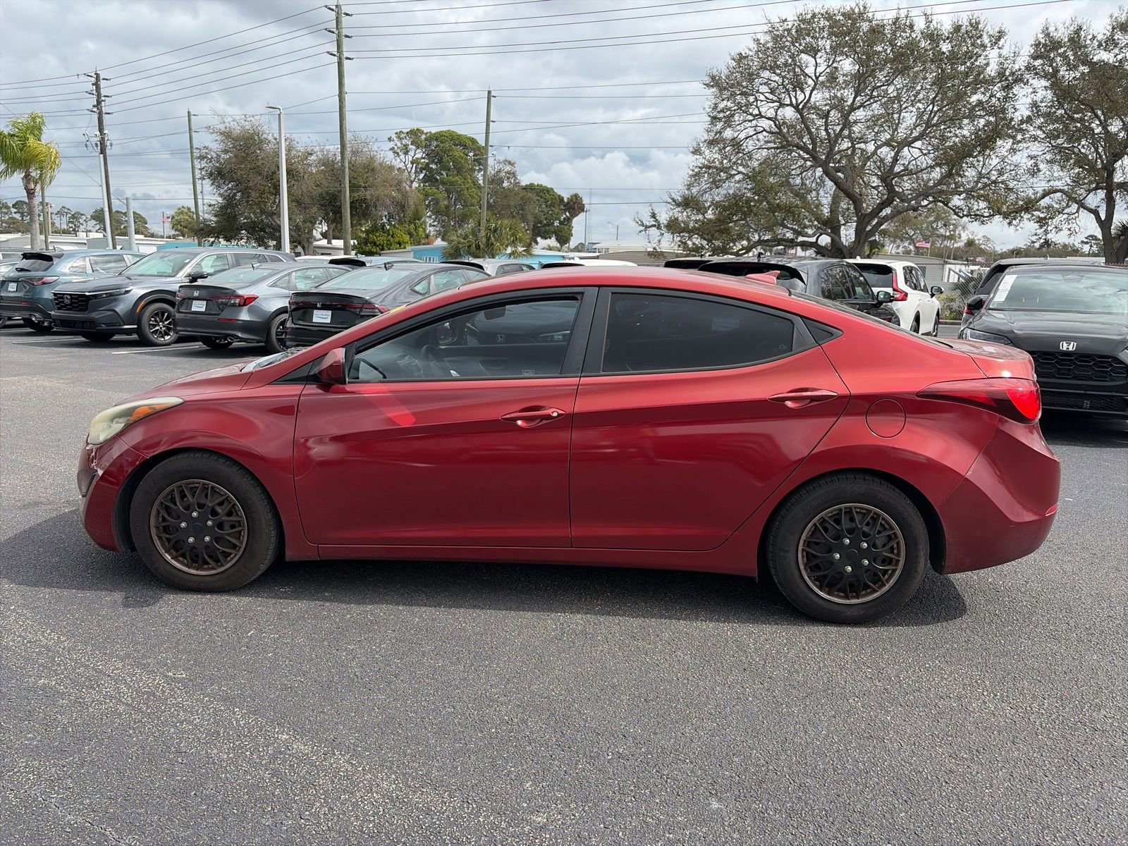 Used 2016 Hyundai Elantra SE image 4