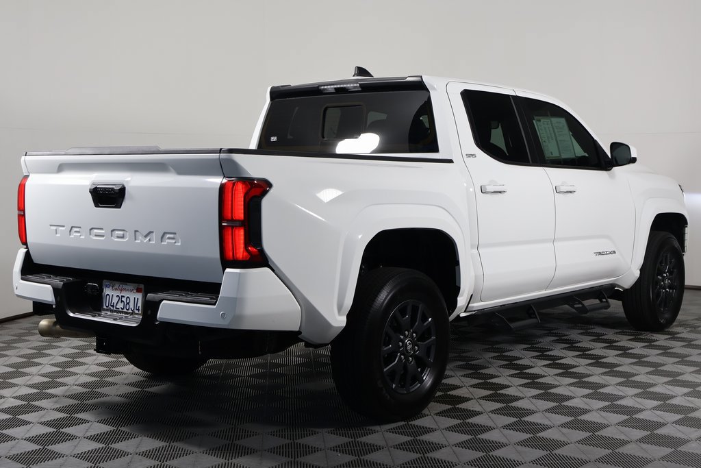 Used 2025 Toyota Tacoma SR5 RWD image 4