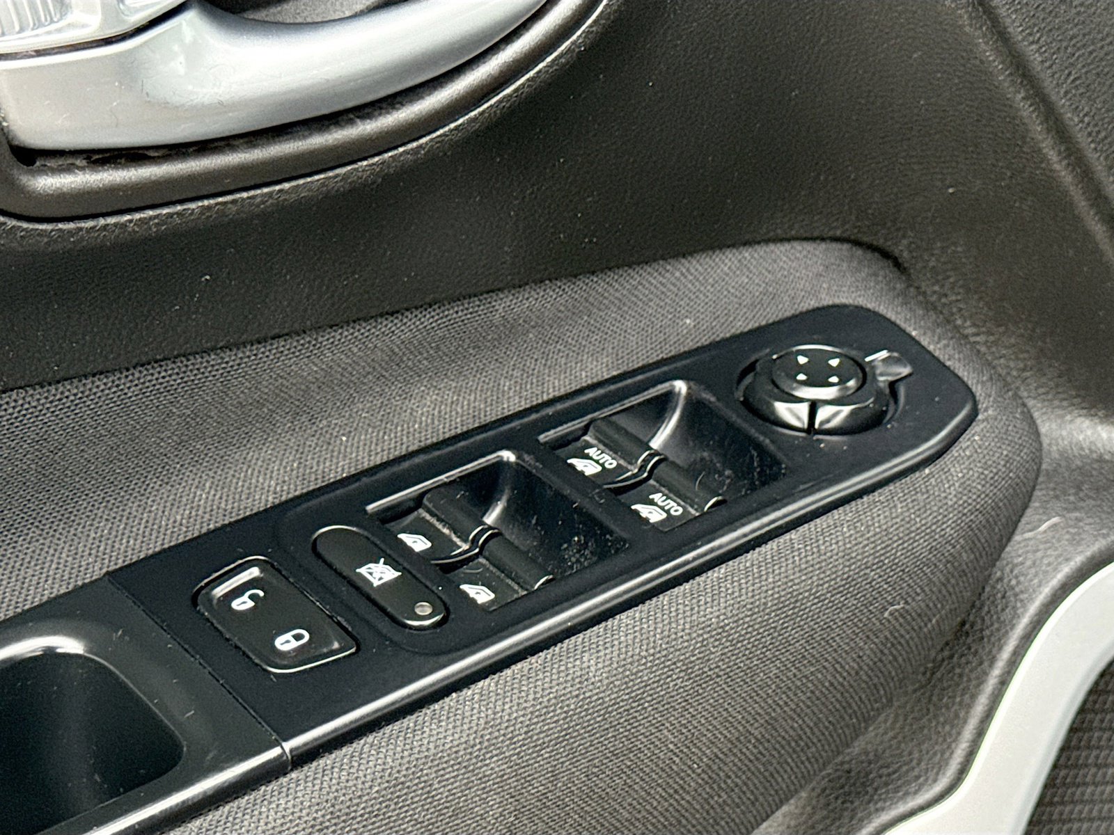 Used 2018 Jeep Renegade Sport w/ Power & Air Group AWD/4WD image 8