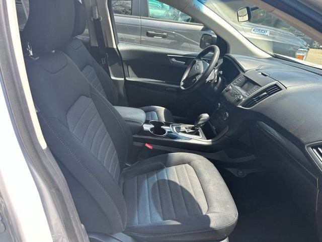 Used 2017 Ford Edge SE AWD/4WD image 21