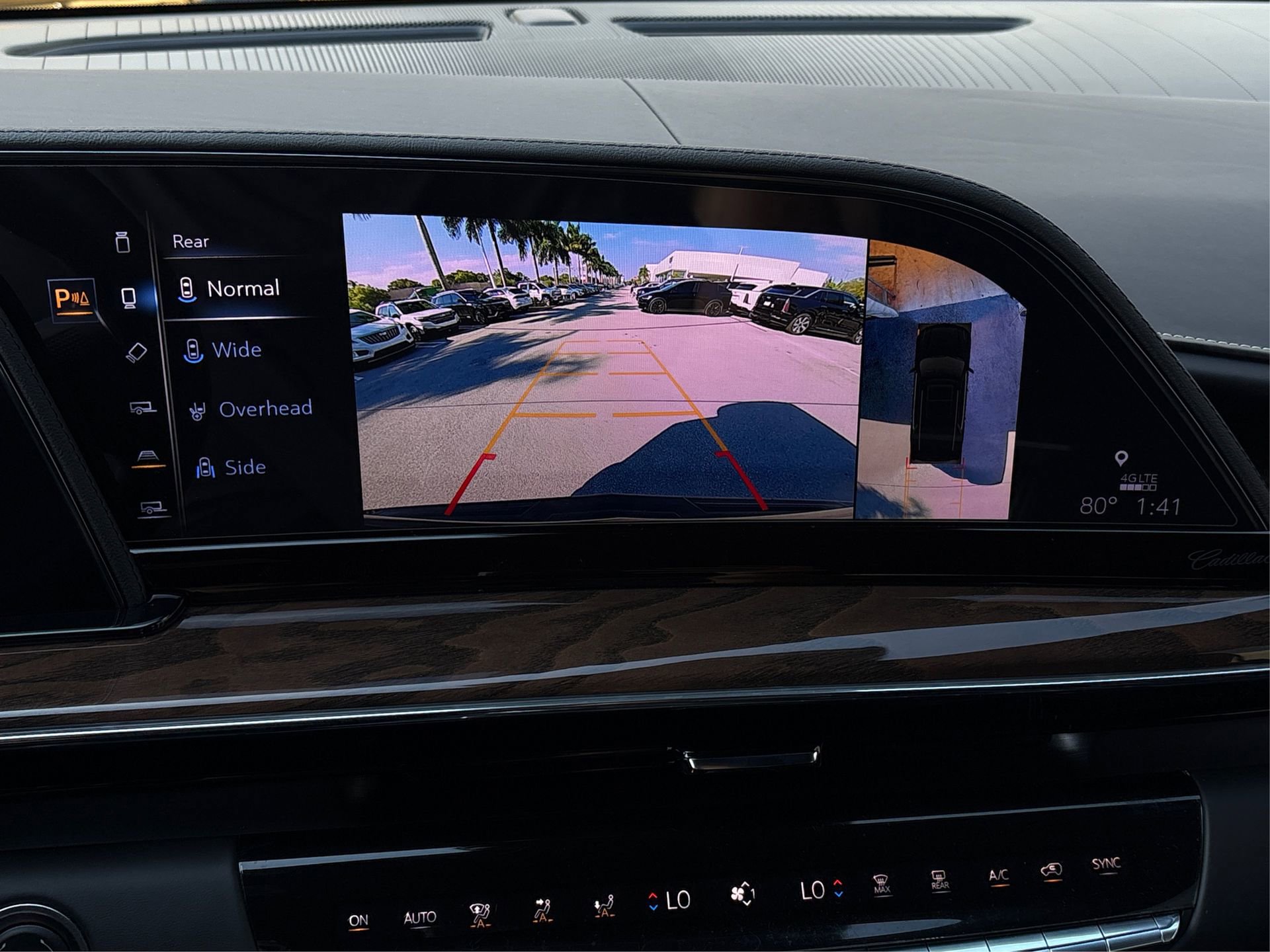 Used 2024 Cadillac Escalade Premium Luxury Platinum image 26