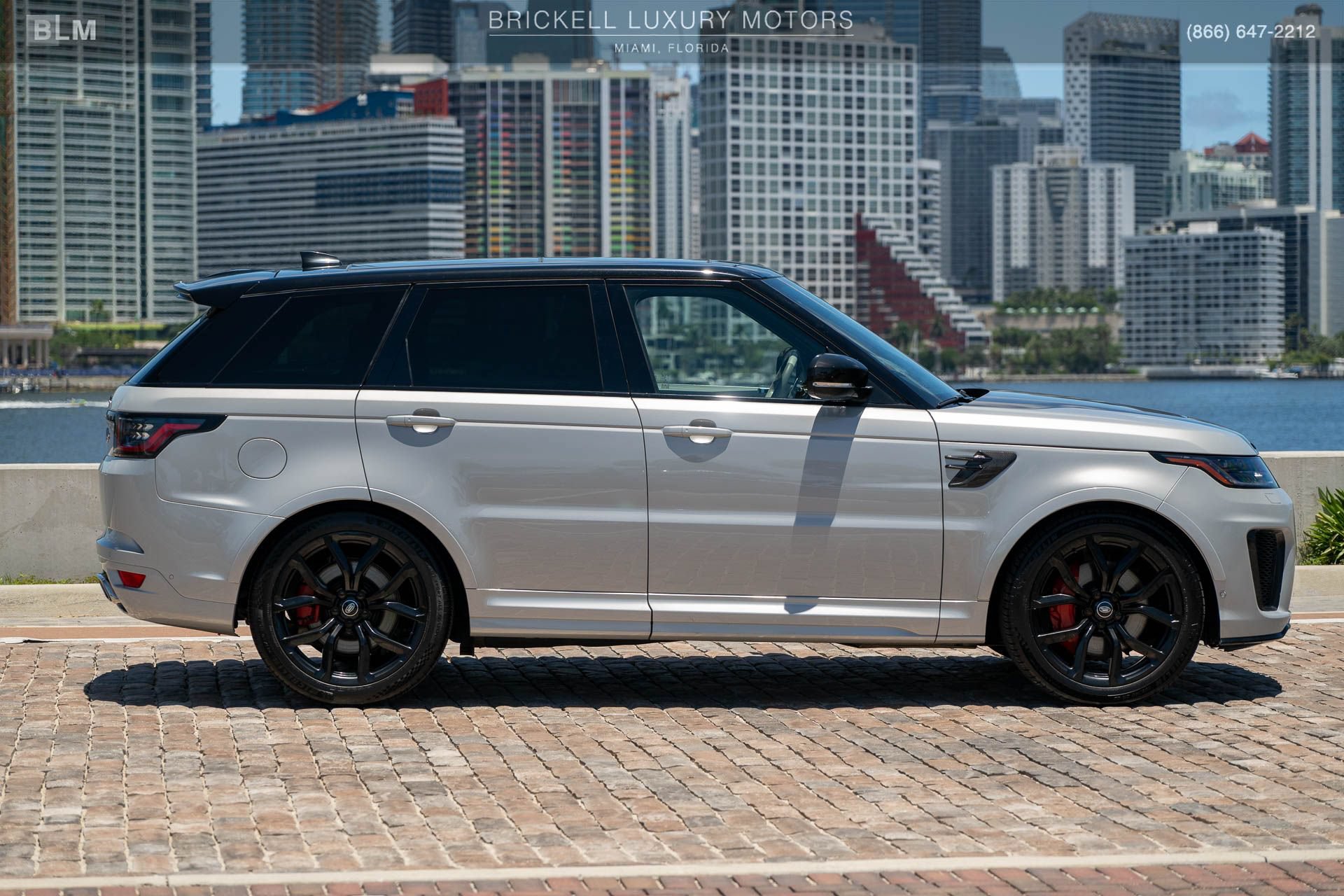 Used 2022 Land Rover Range Rover Sport SVR Carbon Edition AWD/4WD image 14