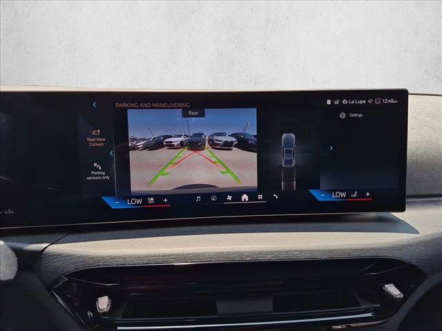 New 2026 BMW 330i Sedan w/ M Sport Package RWD image 12