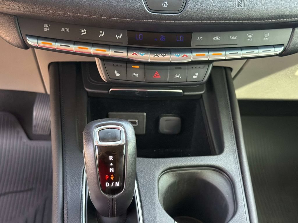 Used 2019 Cadillac XT4 Premium Luxury w/ Cold Weather Package FWD image 26