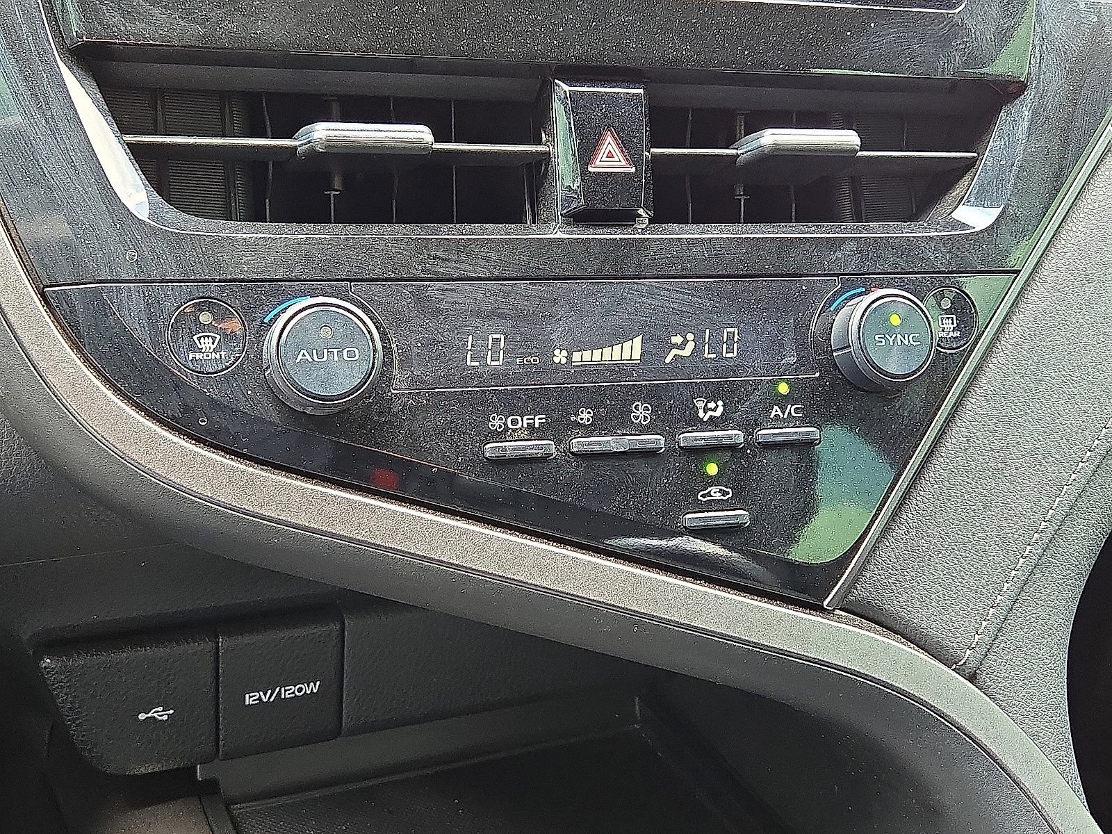 Used 2024 Toyota Camry LE FWD image 27