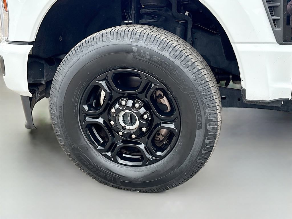 Used 2024 Ford F250 XL w/ STX Appearance Package image 39