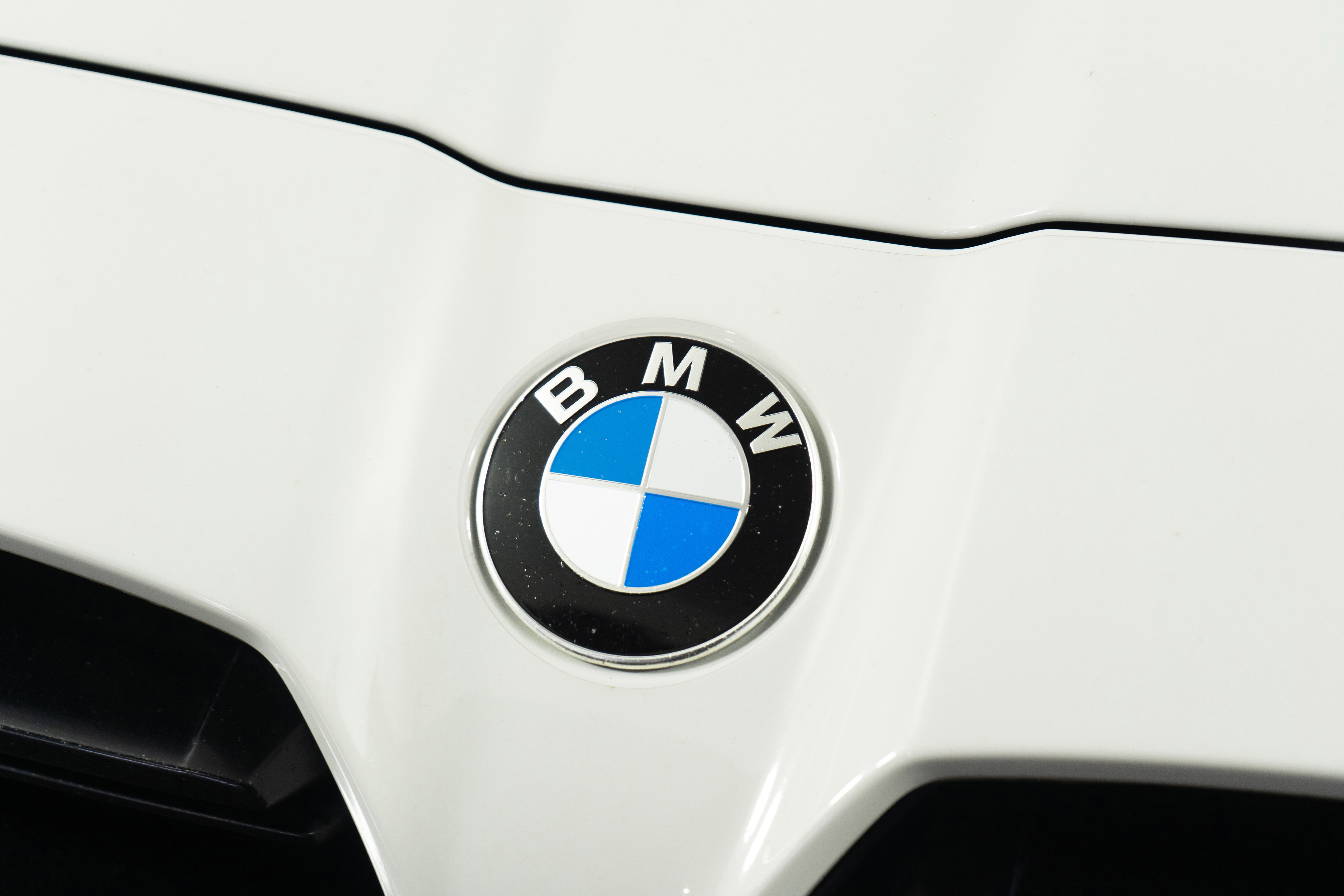 Used 2024 BMW M4 Competition image 25