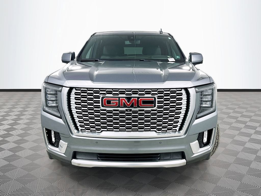Used 2022 GMC Yukon XL Denali AWD/4WD image 2