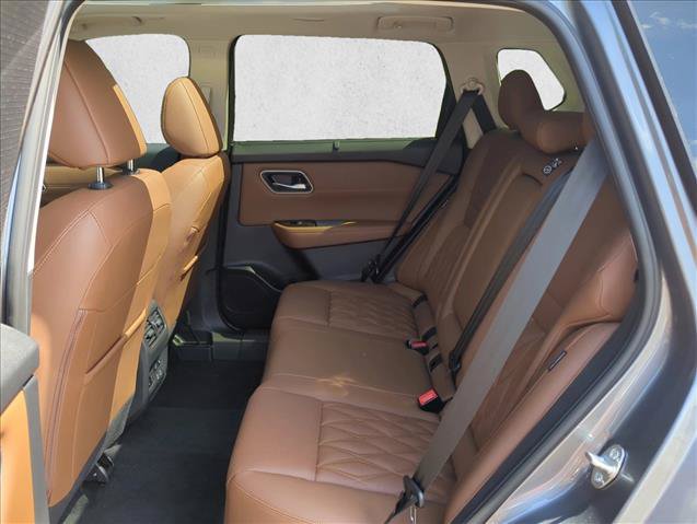 New 2026 Nissan Rogue Platinum w/ Tech Package AWD/4WD image 17