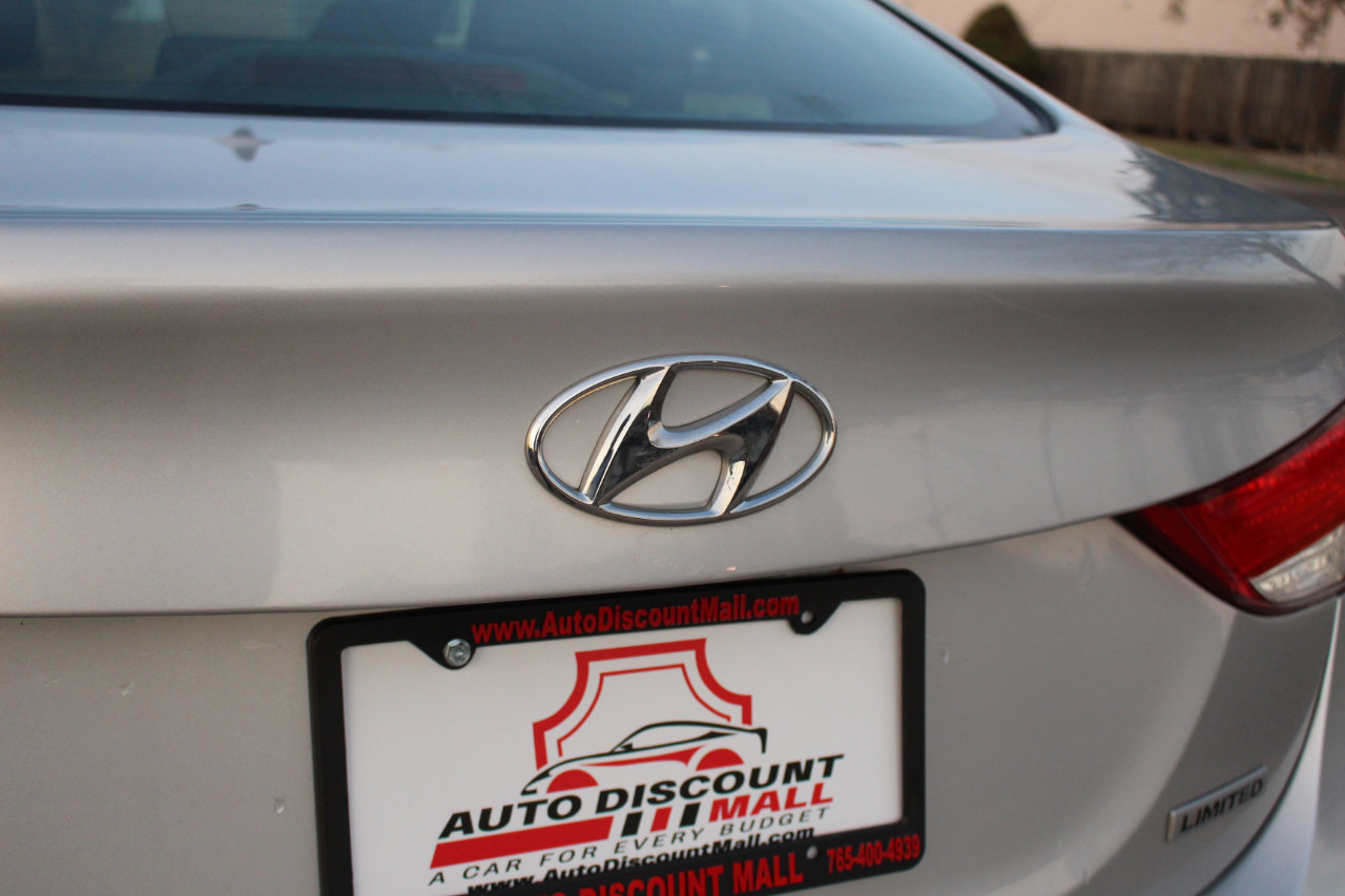 Used 2013 Hyundai Elantra Limited image 40