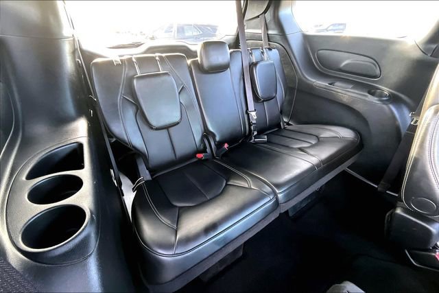Used 2025 Chrysler Pacifica Select image 25