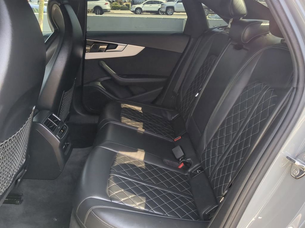 Used 2021 Audi S4 Premium Plus w/ Premium Plus Package AWD/4WD image 29