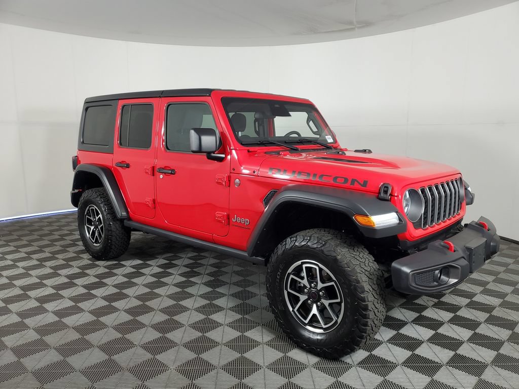 Used 2025 Jeep Wrangler Unlimited Rubicon w/ Convenience Group AWD/4WD image 2