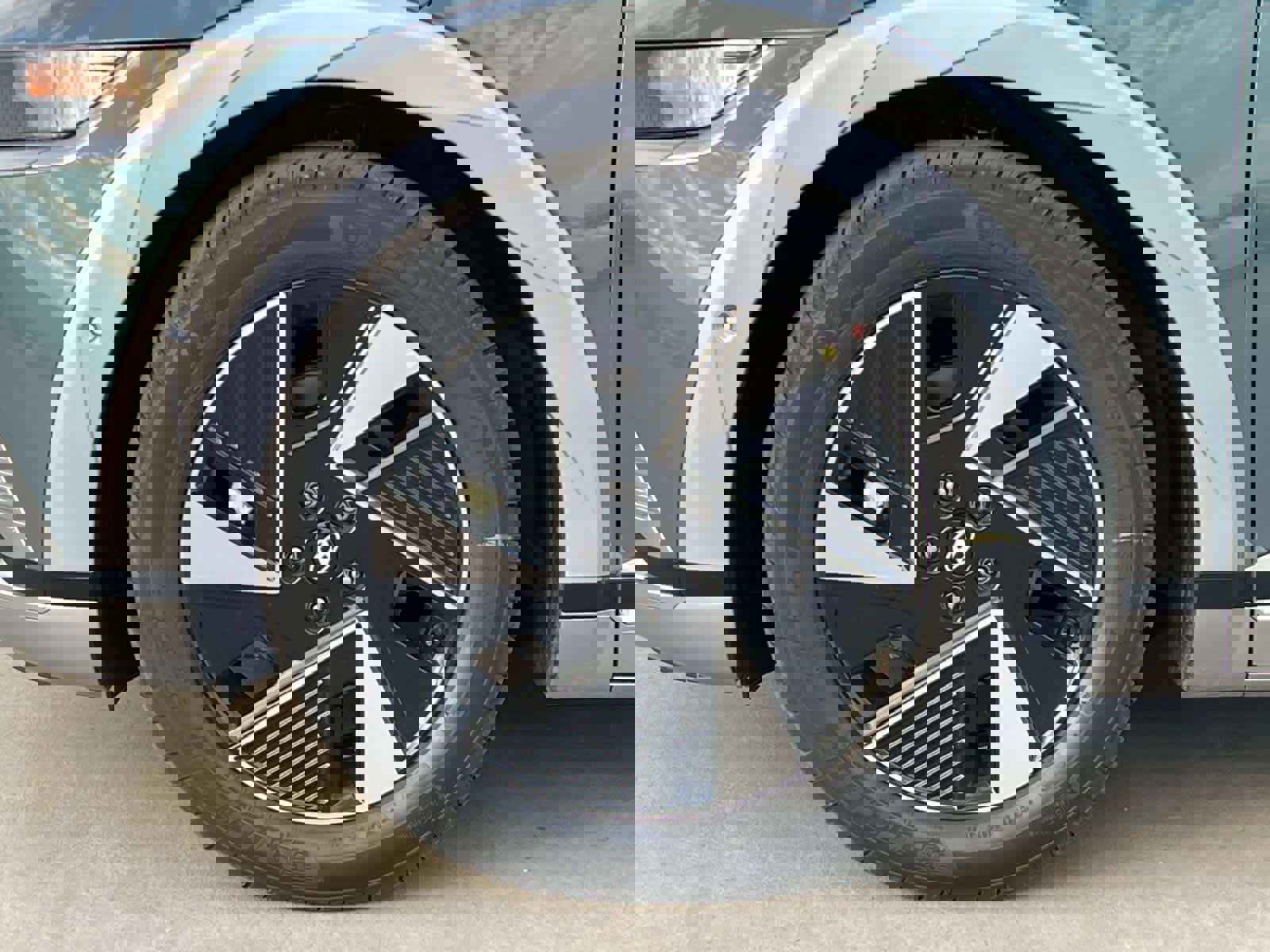 New 2026 Hyundai Ioniq 5 Limited image 24