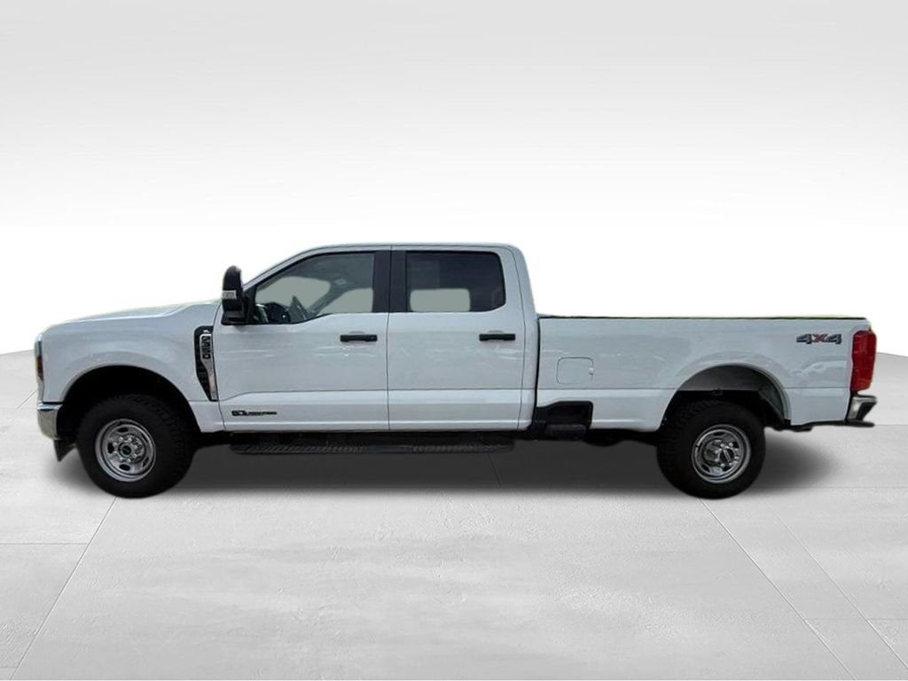 Used 2024 Ford F350 XL w/ XL Chrome Package AWD/4WD image 2