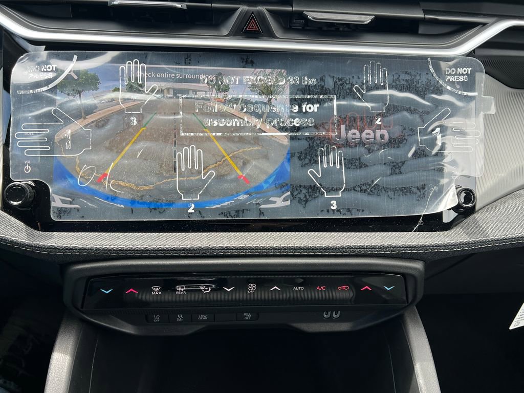 New 2026 Jeep Cherokee Laredo AWD/4WD image 30