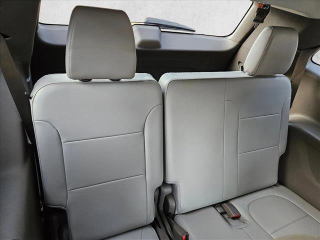 Used 2018 Chevrolet Traverse Premier w/ Driver Confidence II Package FWD image 17