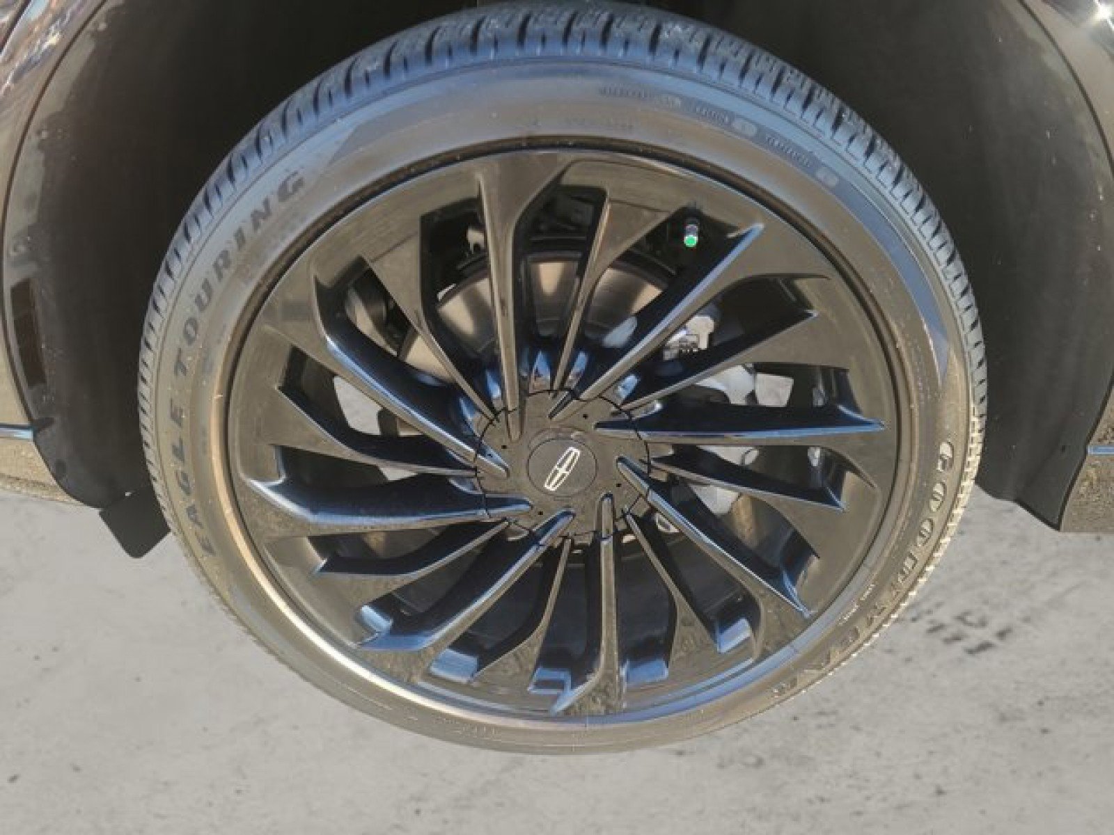 Used 2024 Lincoln Aviator Reserve w/ Equipment Group 201A image 10