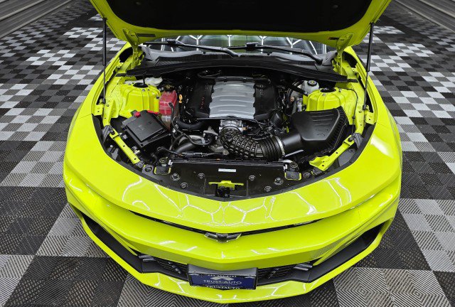 Used 2020 Chevrolet Camaro SS RWD image 37