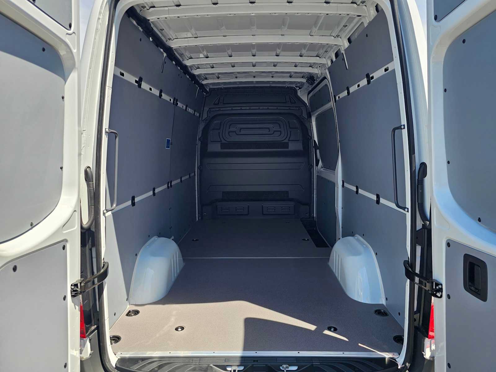 New 2026 Mercedes-Benz Sprinter 2500 image 18