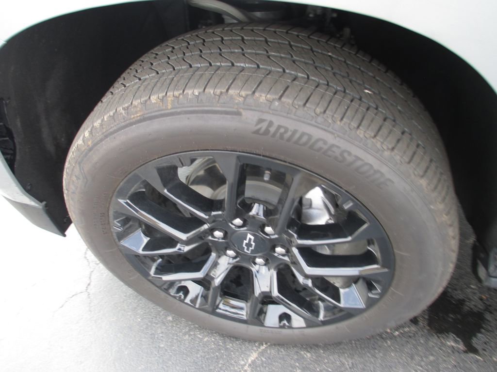 Used 2024 Chevrolet Tahoe High Country image 14