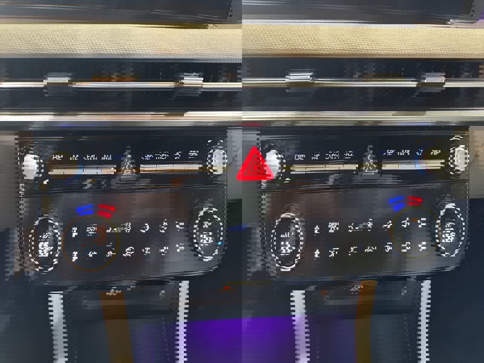 Used 2025 Hyundai Tucson Limited image 24