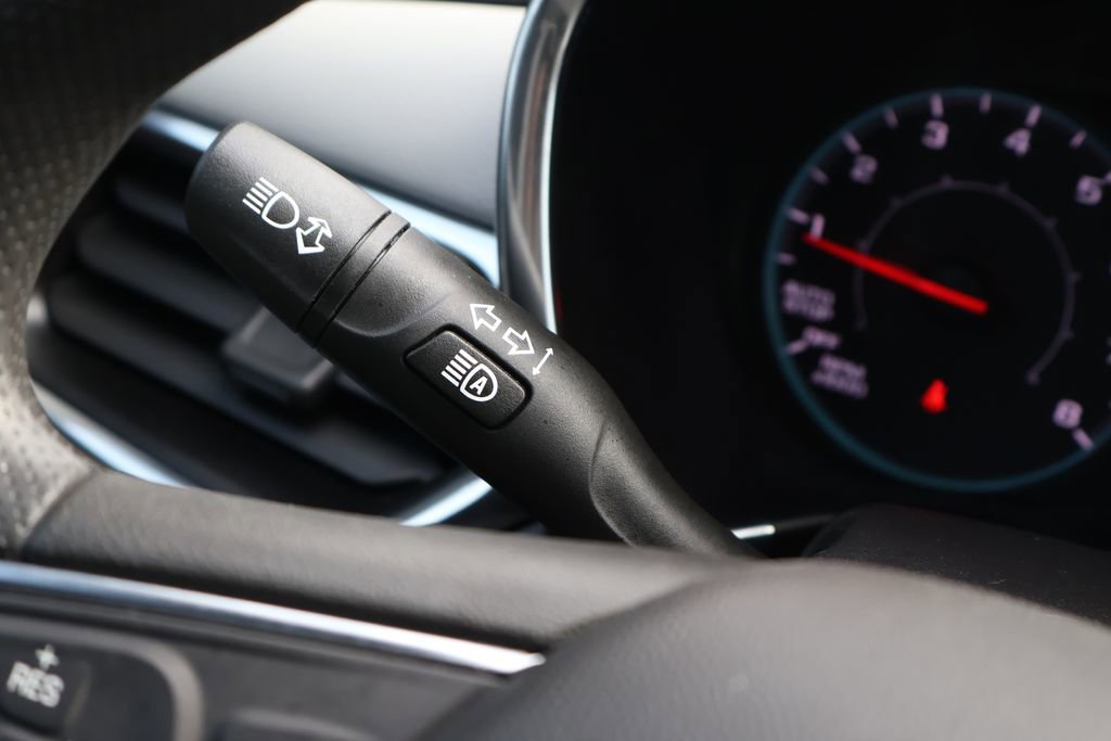 Certified 2024 Chevrolet Equinox LS w/ Driver Confidence II Package image 25