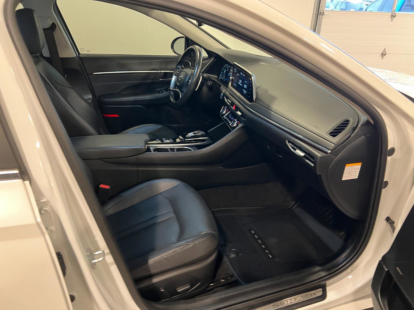 Used 2021 Hyundai Sonata Limited FWD image 37