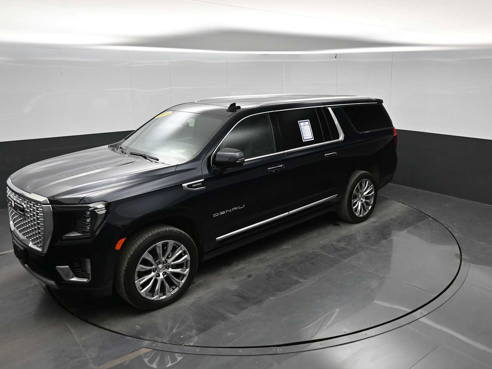 Used 2023 GMC Yukon XL Denali w/ Max Trailering Package AWD/4WD image 31