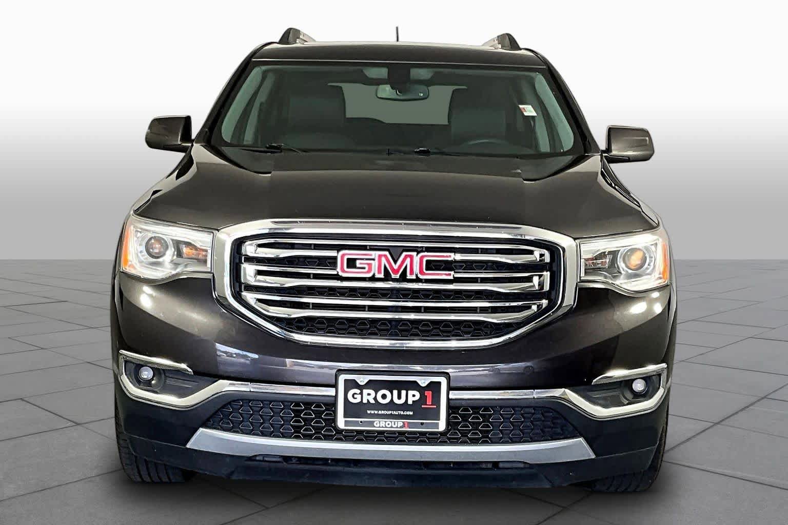 Used 2017 GMC Acadia SLT image 4