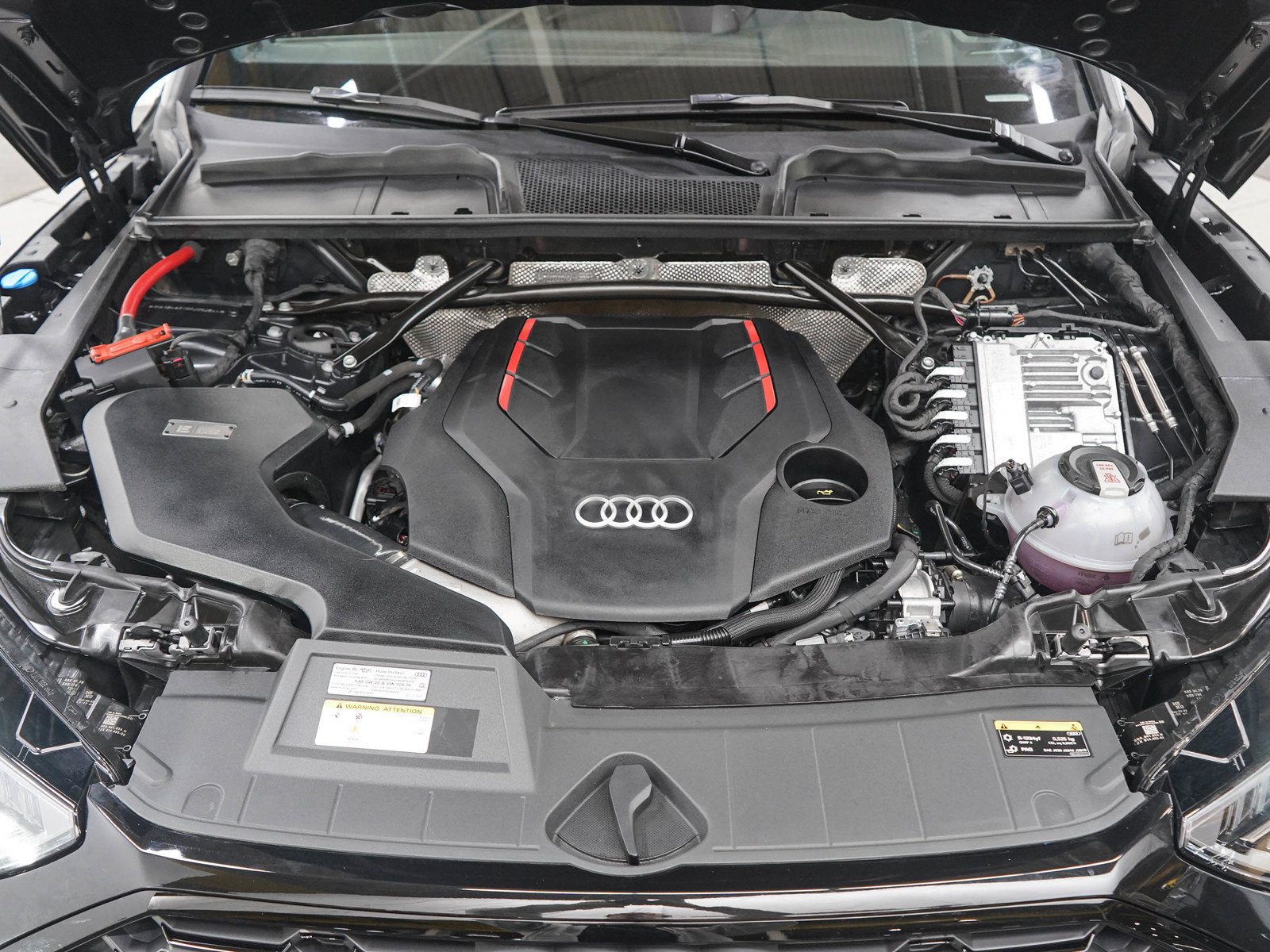 Used 2024 Audi SQ5 Premium Plus w/ Premium Plus Package AWD/4WD image 31