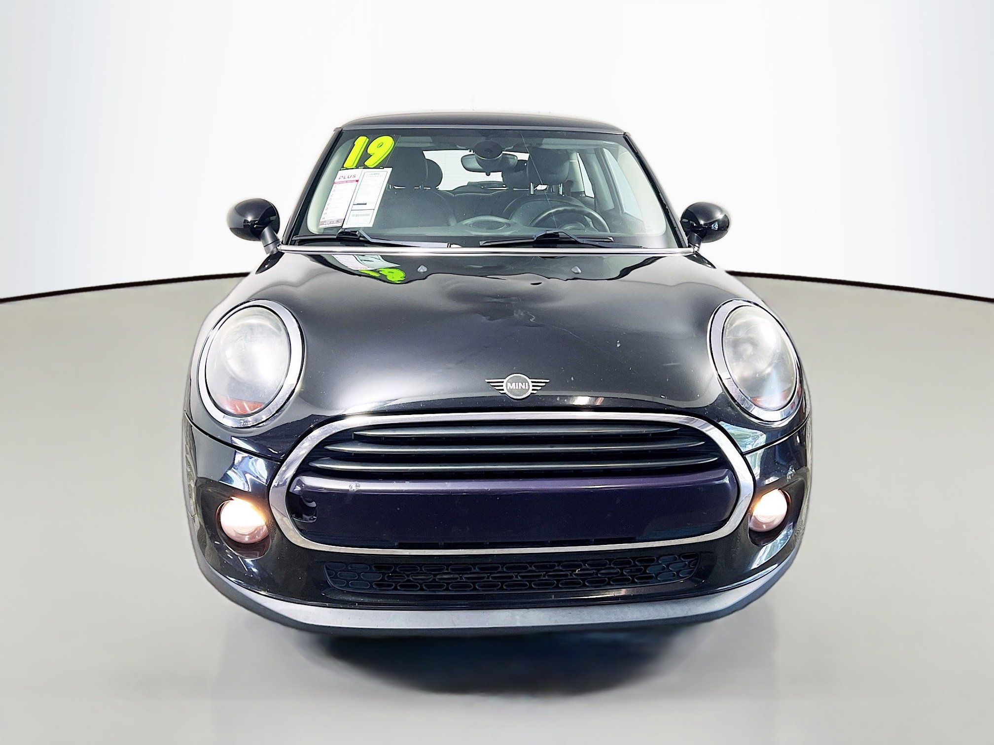 Used 2019 MINI Cooper 2-Door Hardtop FWD image 11