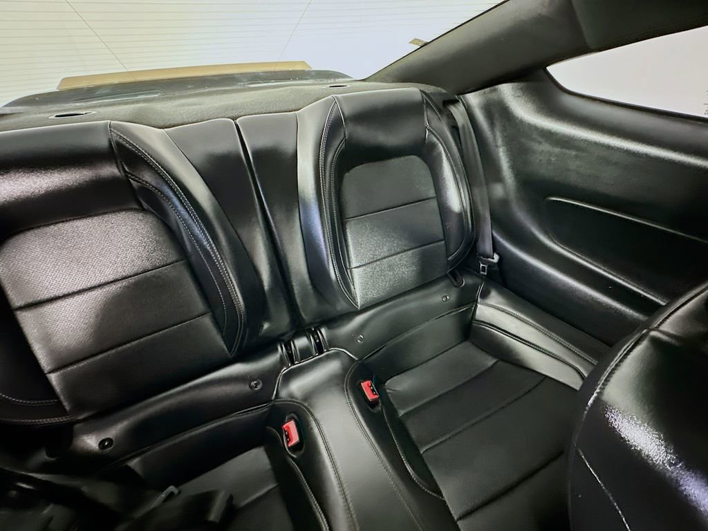 Used 2018 Ford Mustang GT RWD image 14