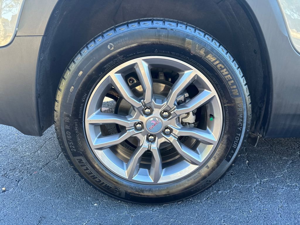 Certified 2024 GMC Terrain SLT image 17