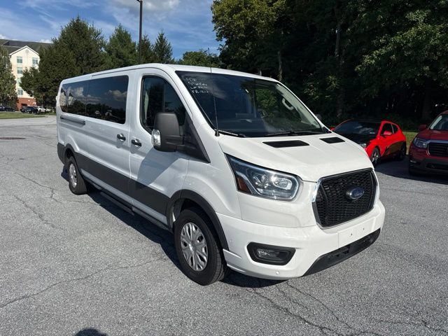 Used 2023 Ford Transit 350 XLT RWD image 4