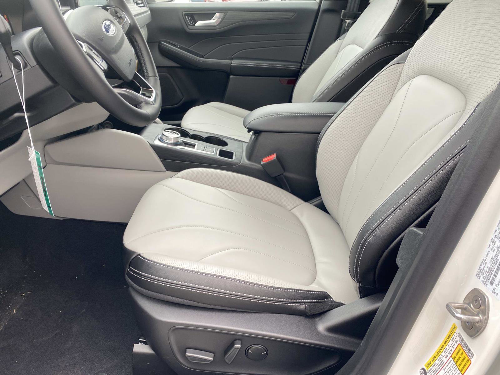 New 2026 Ford Escape SE w/ PHEV Premium Package image 16