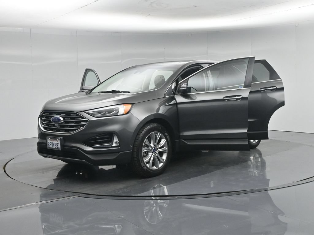 Used 2020 Ford Edge Titanium w/ Equipment Group 301A AWD/4WD image 33
