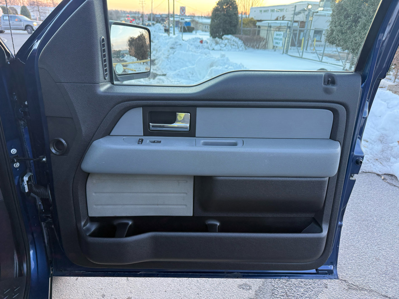 Used 2012 Ford F150 XLT image 22