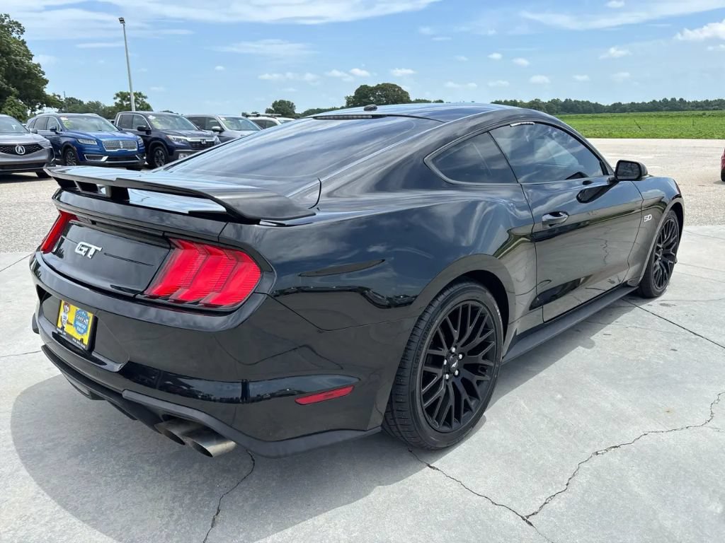 Used 2019 Ford Mustang GT Premium w/ GT Performance Package RWD image 4