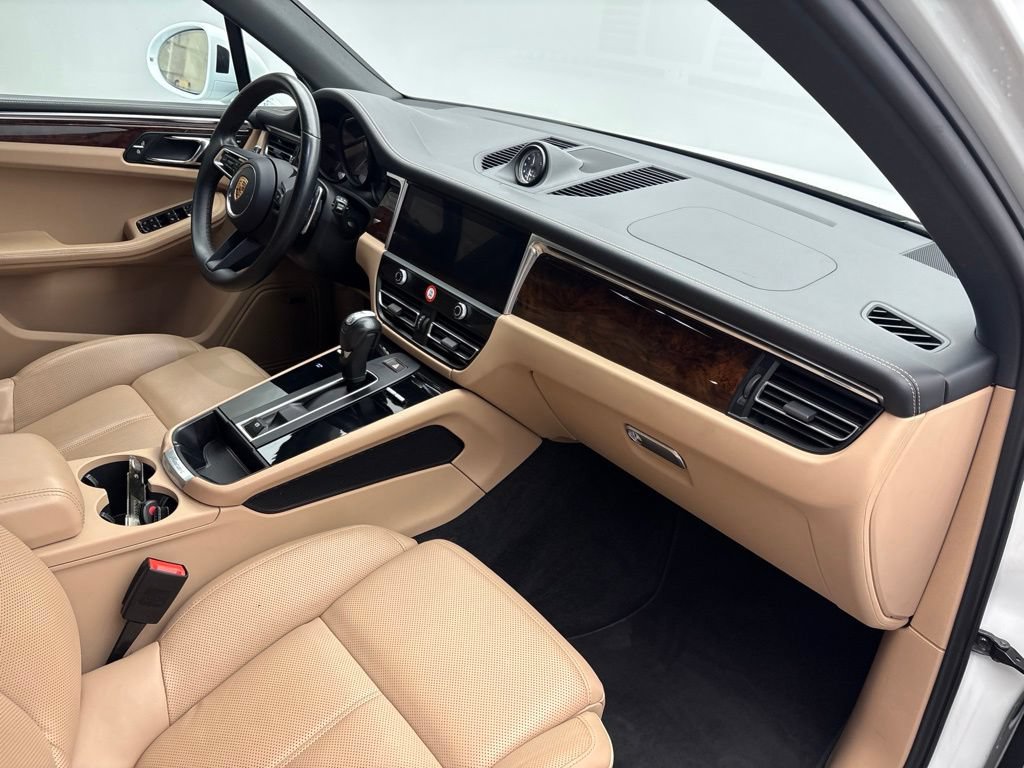 Certified 2023 Porsche Macan S AWD/4WD image 25