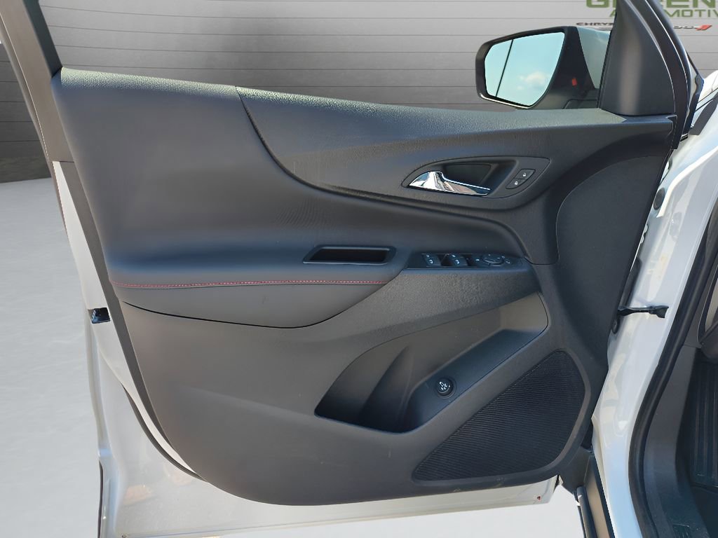 Used 2023 Chevrolet Equinox RS image 15