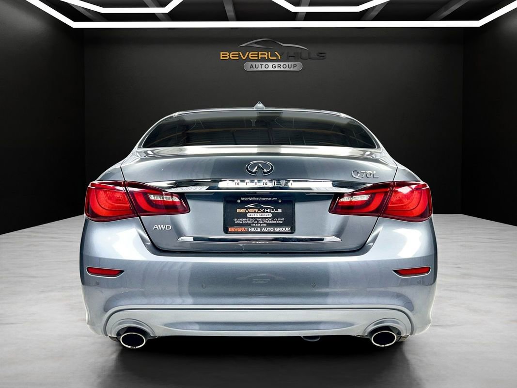 Used 2017 INFINITI Q70 L 3.7 w/ Deluxe Touring Package image 4