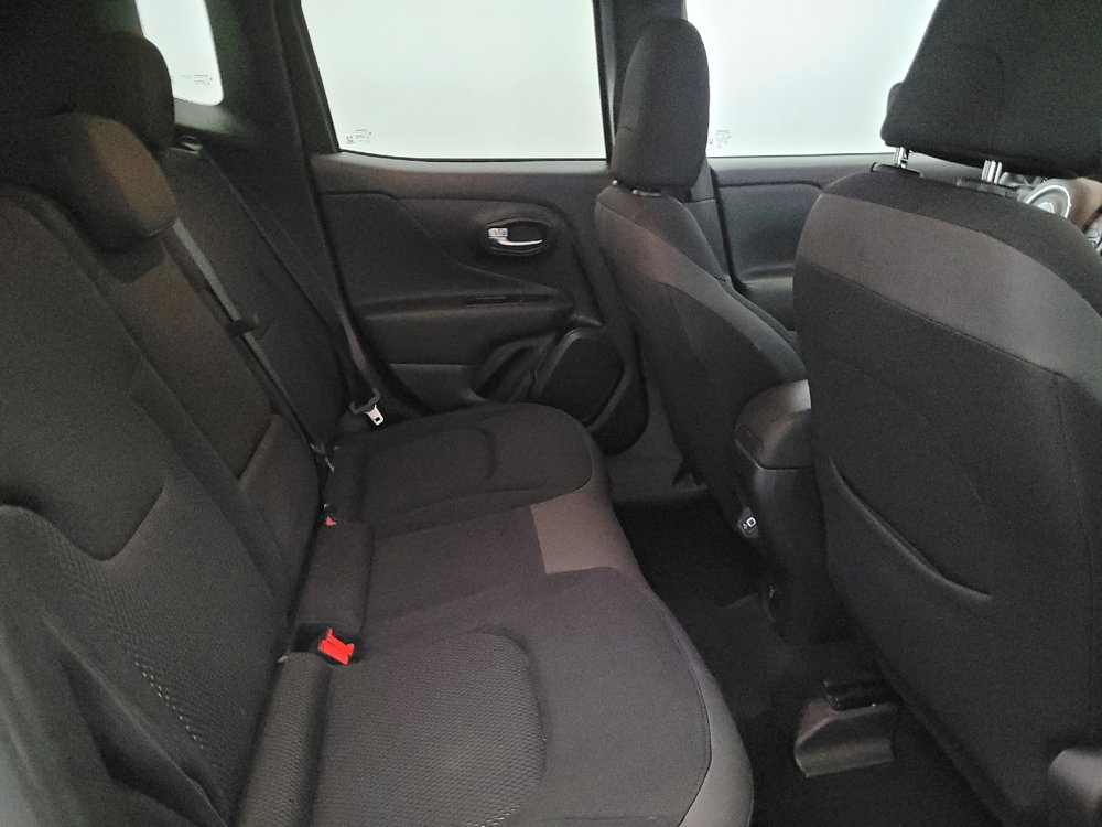 Used 2020 Jeep Renegade Altitude image 19