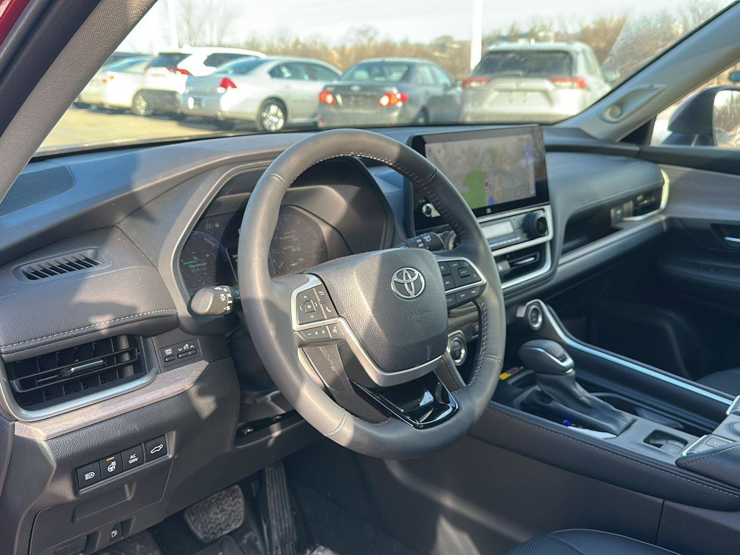 Used 2025 Toyota Grand Highlander AWD Hybrid image 10