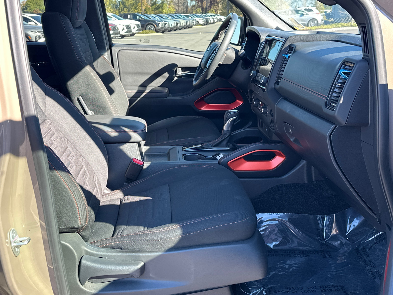 Used 2023 Nissan Frontier PRO-4X w/ Tow Package AWD/4WD image 14
