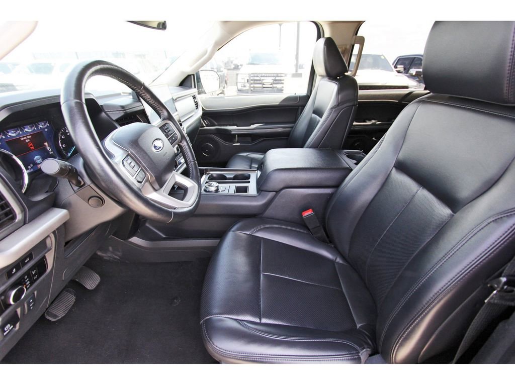 Used 2024 Ford Expedition Max XLT RWD image 6
