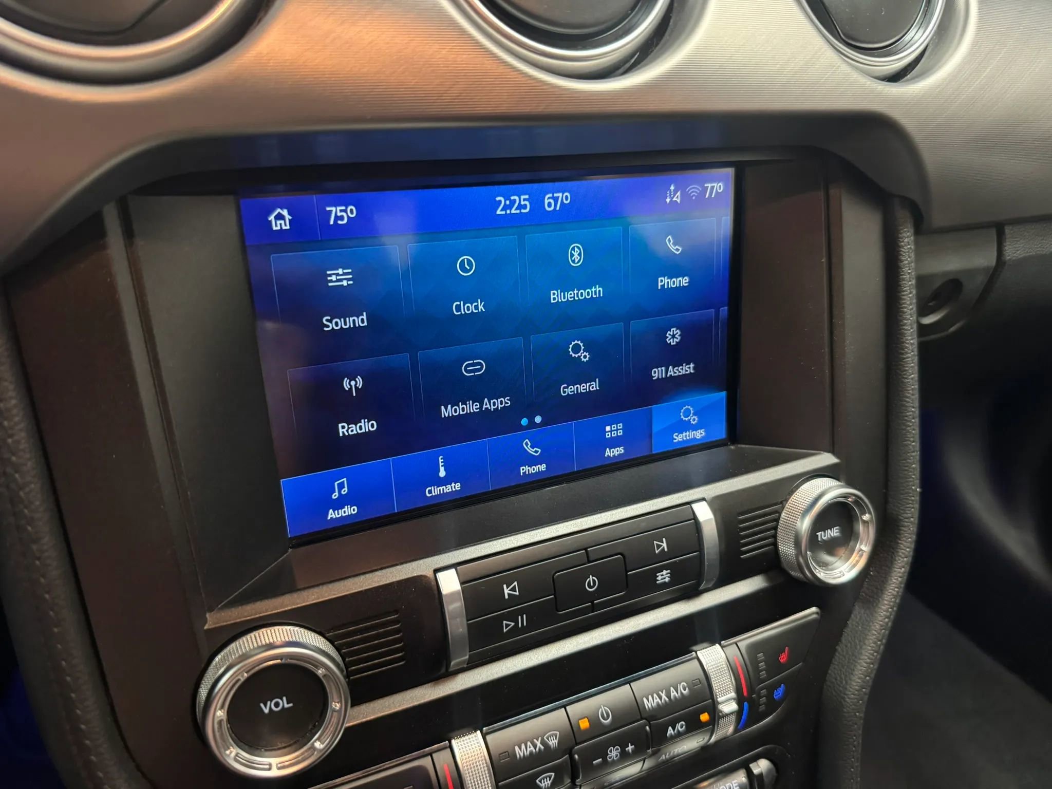 Used 2021 Ford Mustang Premium image 12