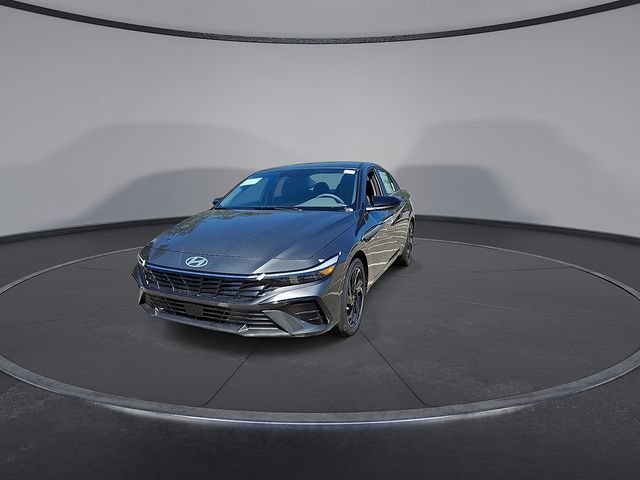 New 2026 Hyundai Elantra SEL Sport Premium FWD image 3