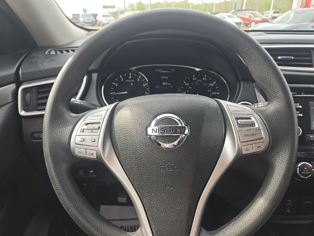 Used 2015 Nissan Rogue SV AWD/4WD image 18