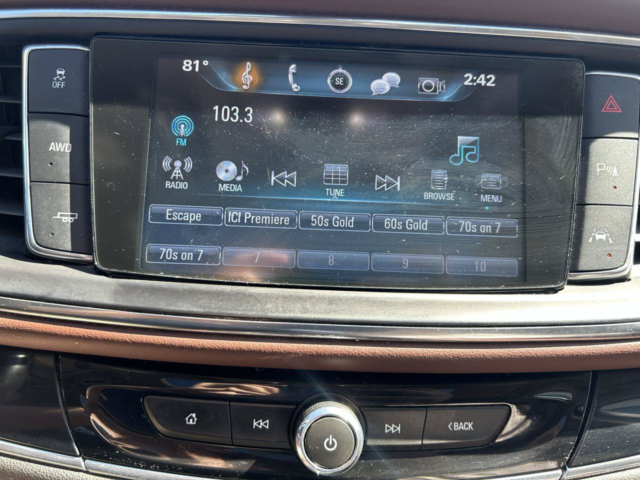 Used 2018 Buick Enclave Avenir w/ Avenir Technology Package AWD/4WD image 24